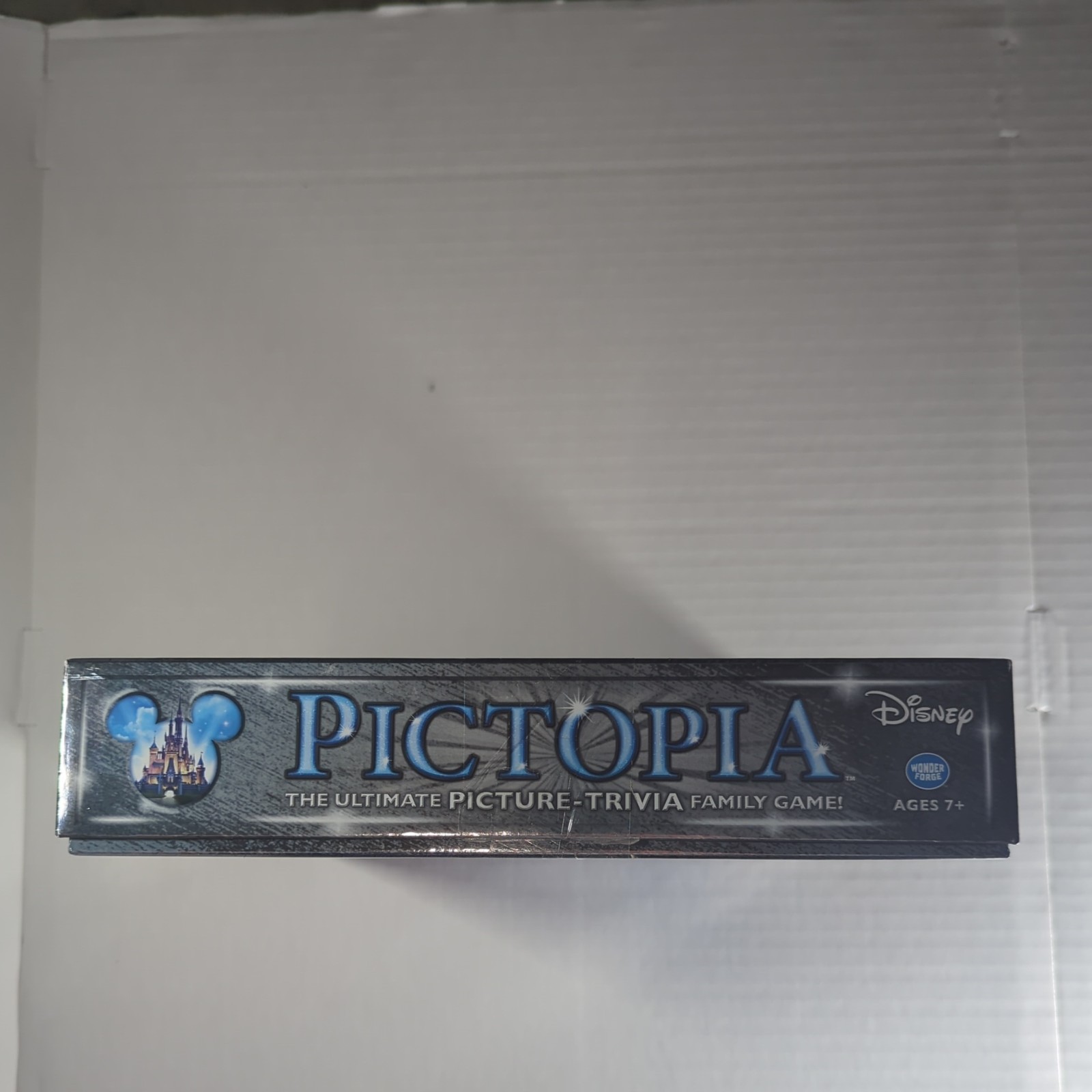 DISNEY Edition PICTOPIA Ultimate Picture-Trivia Family Game Wonder