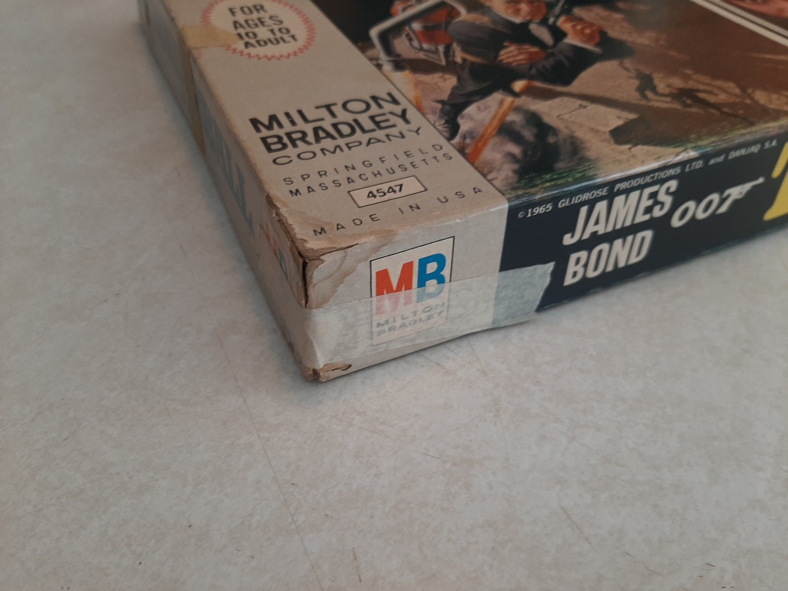 1965 Milton Bradley James Bond 007 Thunderball Game Mint Unpunched 100% Comp M3