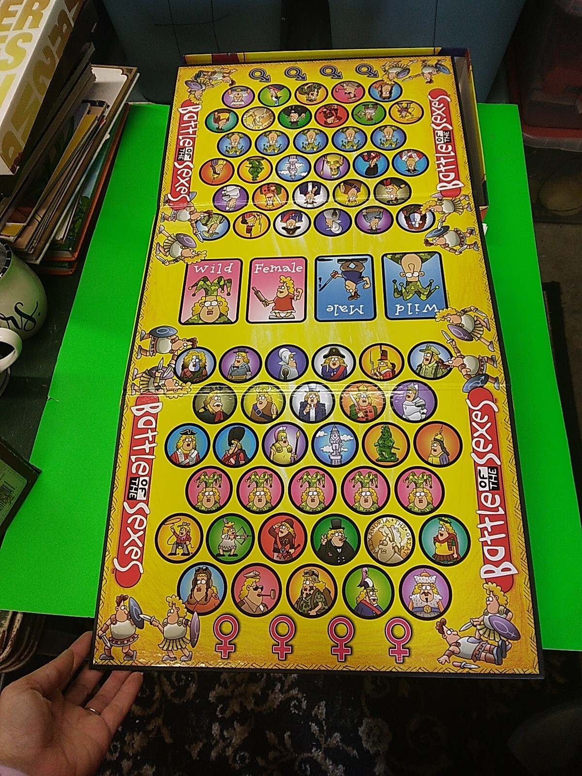Battle of the Sexes 2nd Edition Board Game Complete Good Condition