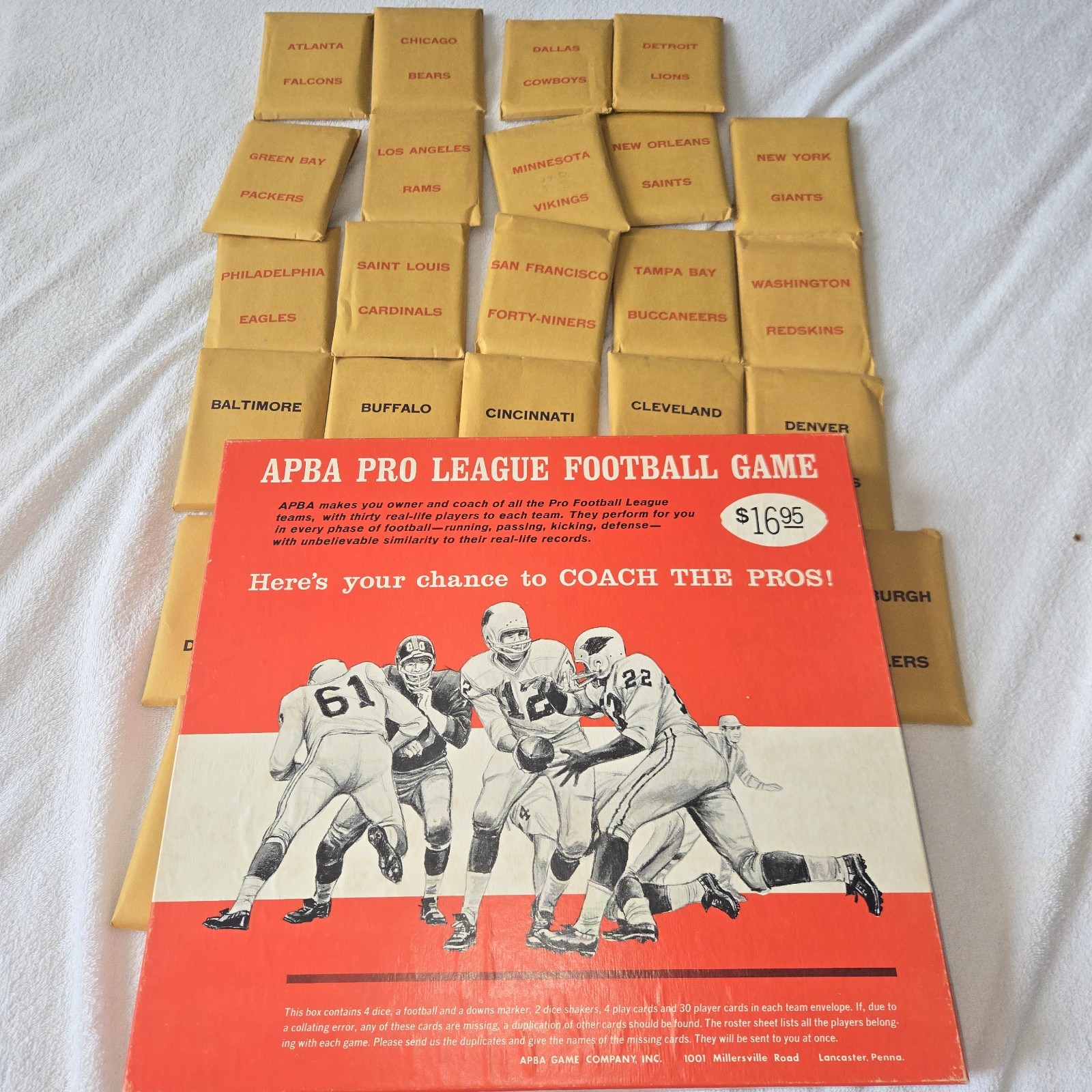 NICE Vintage 1980 APBA Pro League Football Board Game Complete Team Packs, Box