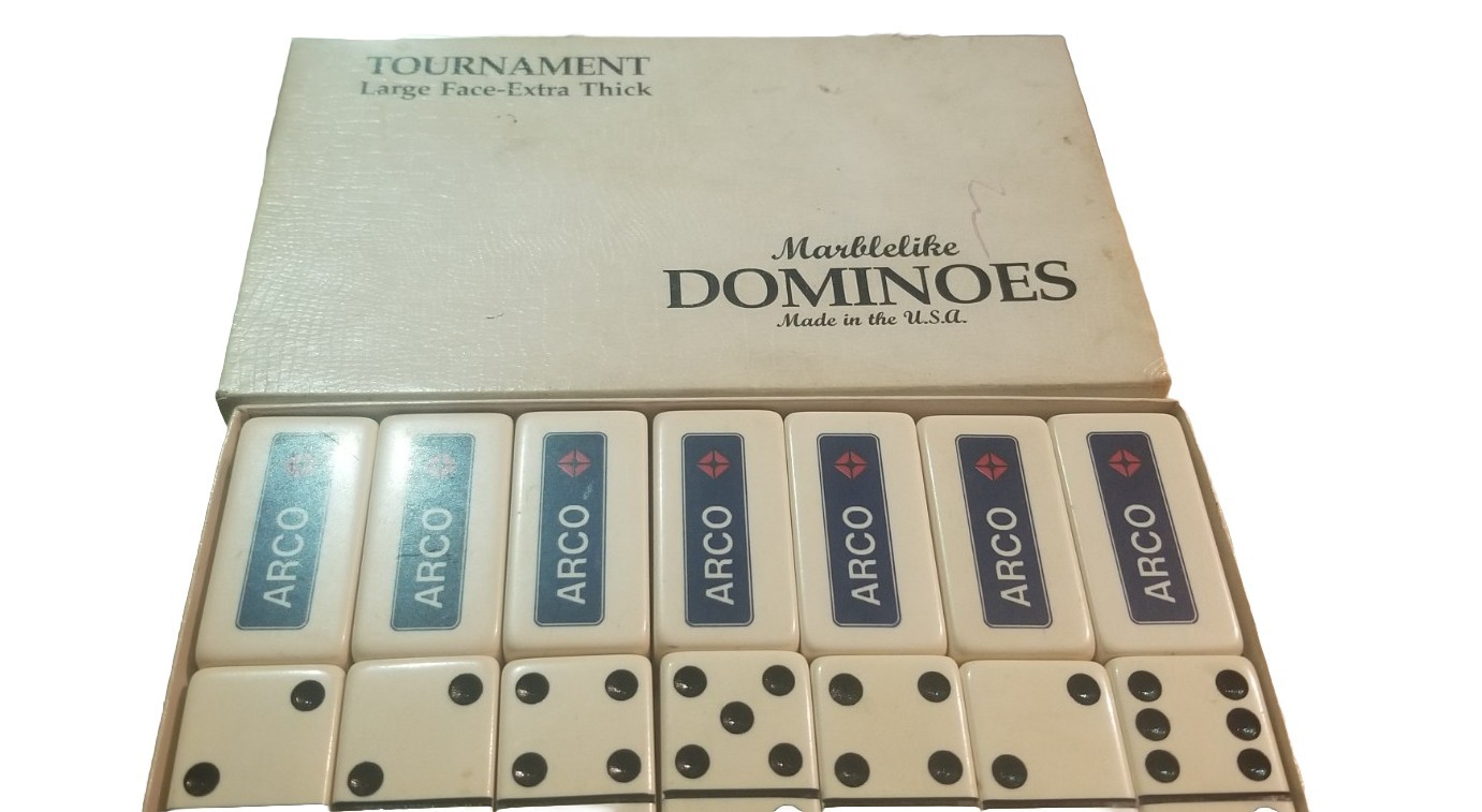 Vintage Puremco ARCO Logo Marblelike Dominoes No 1632 Tournament Large Face USA