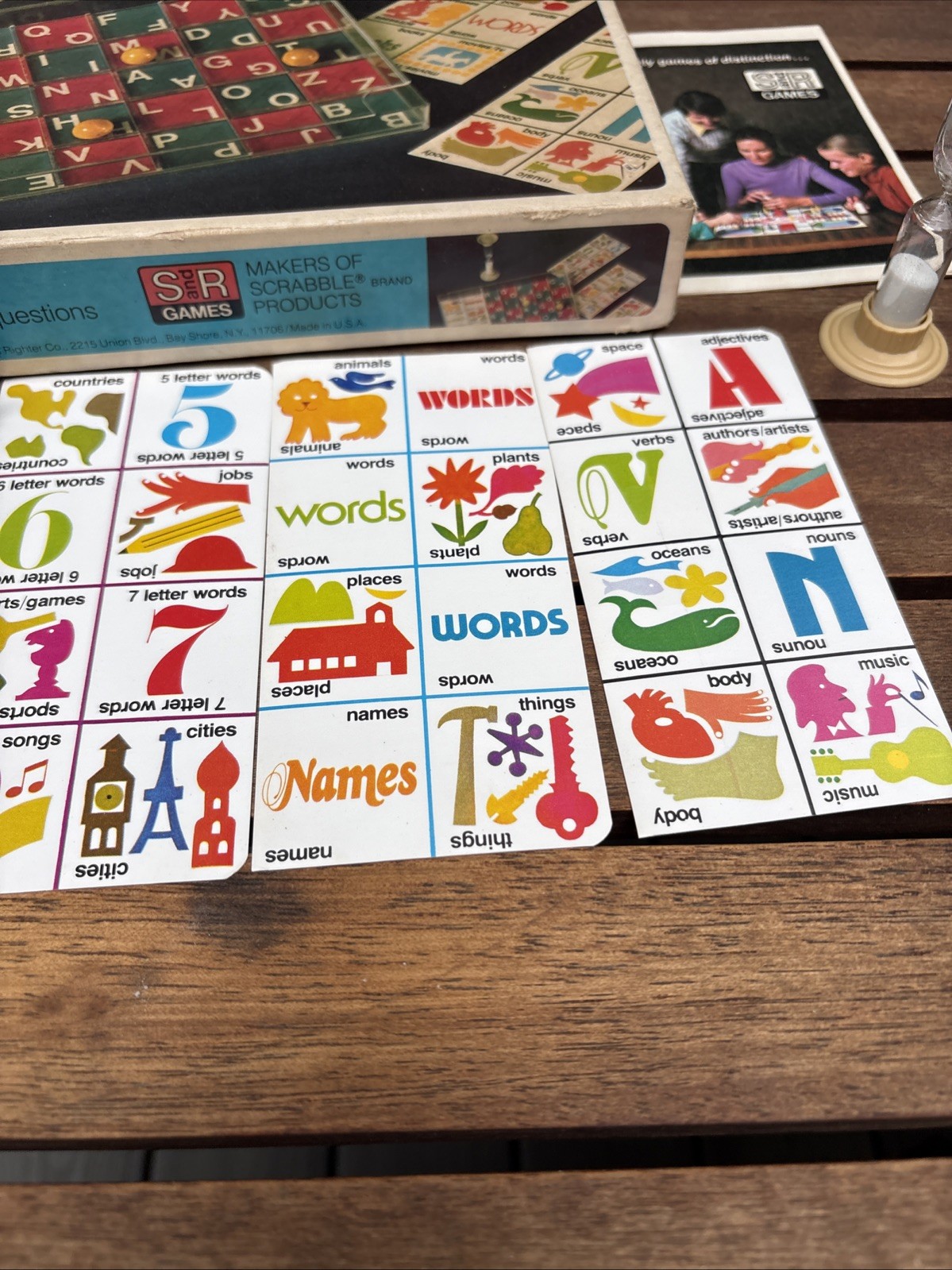Vintage 1978 Quick Quiz? The Game that Asks the Questions Selchow & Righter #90