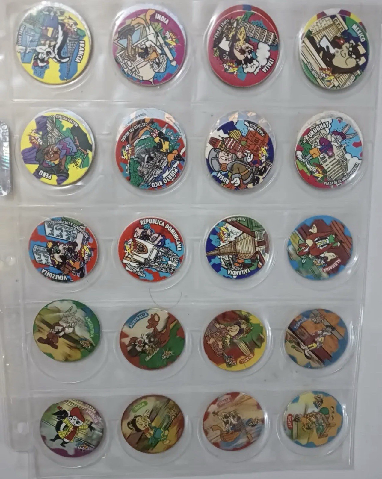 Vintage 1994 Looney Tunes Giratazos Tazos Lot 66 Pogs Sabritas Mexico Bugs Bunny