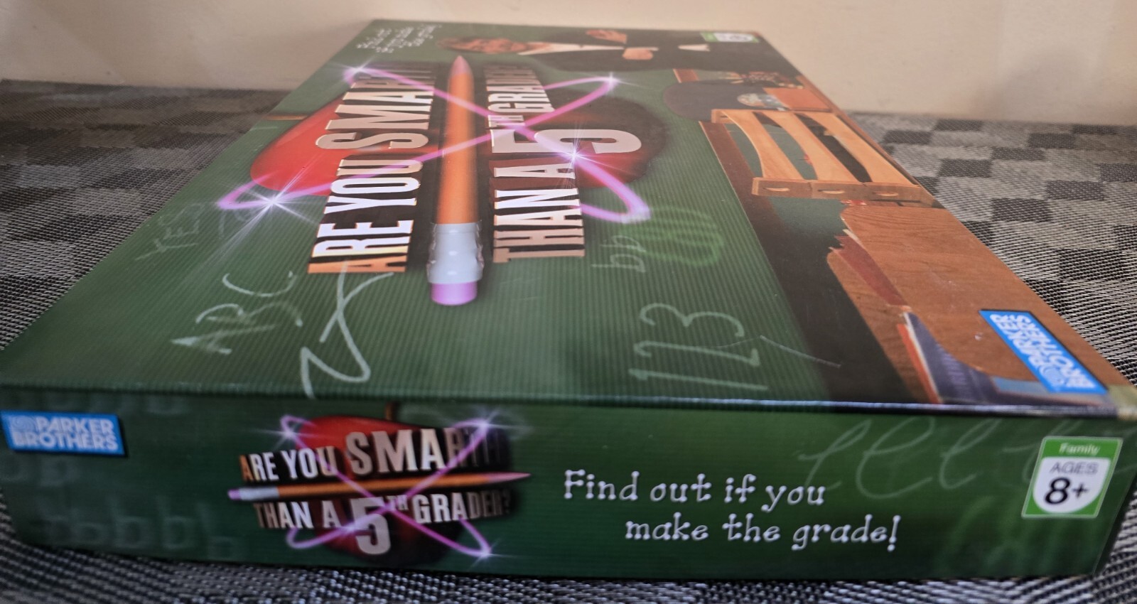 Parker Brothers/Hasbro Are you Smarter than a 5th Grader Board Game- Complete