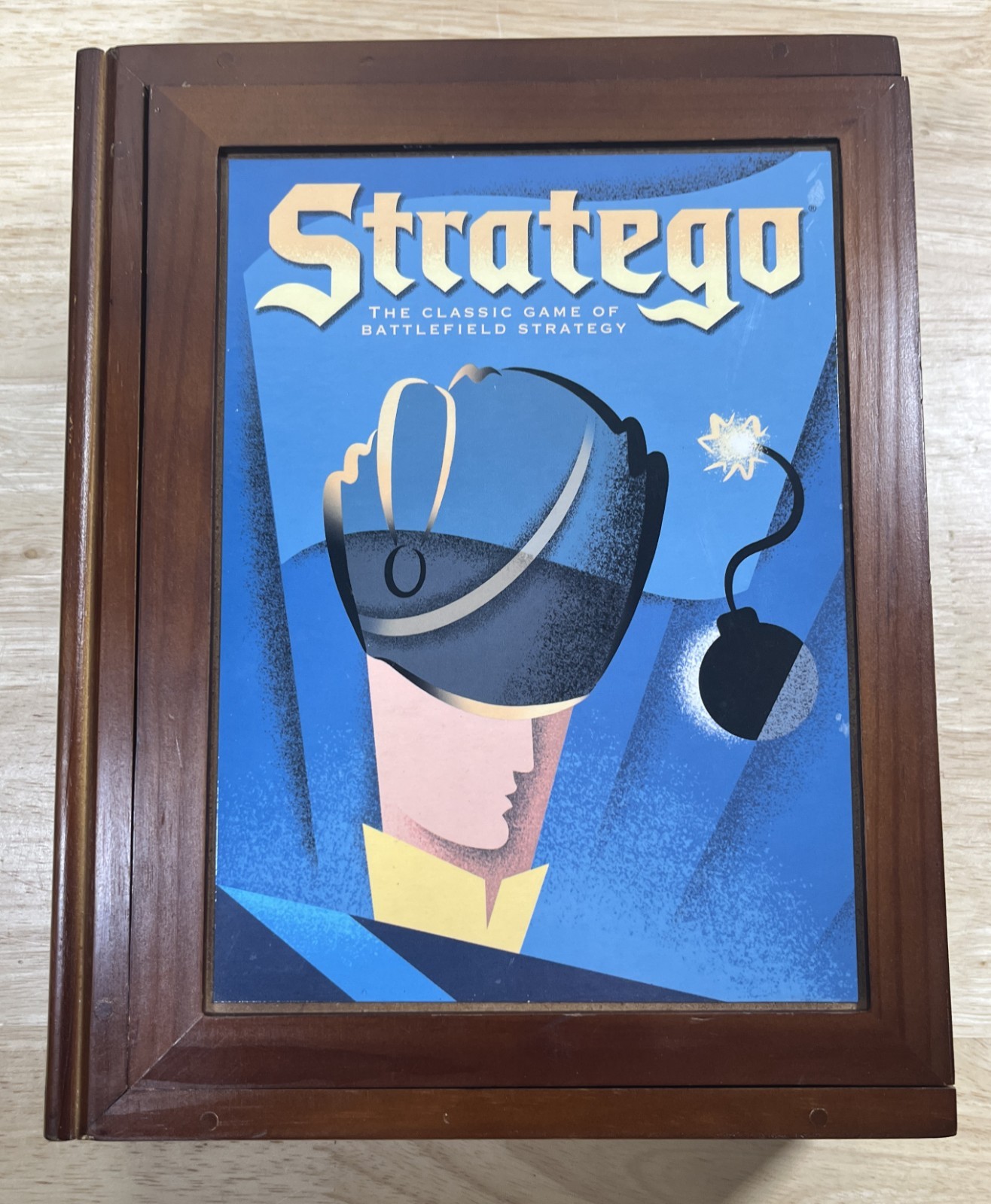Stratego Vintage Game Collection Bookshelf Edition Wooden Box – Complete – 2005