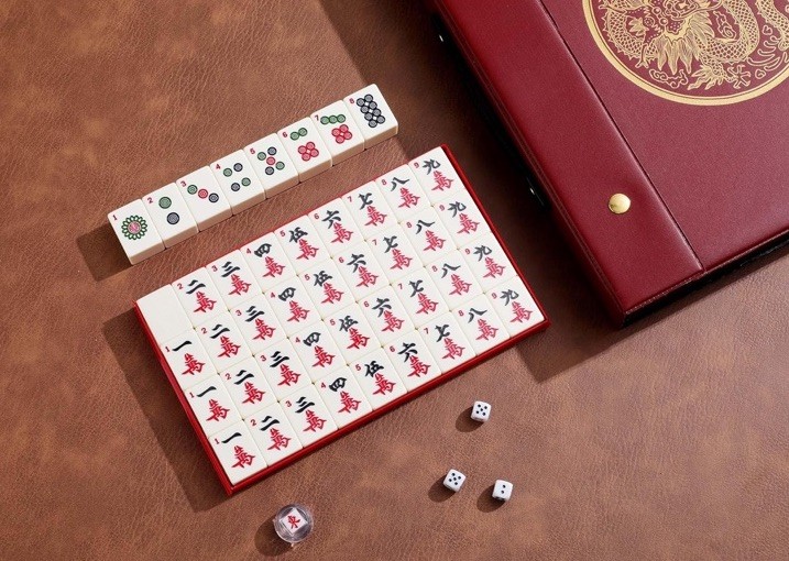 (20)Chinese Mahjong Game Set X-Large 144 1.5″ Ivory/Vintage Colored Tiles