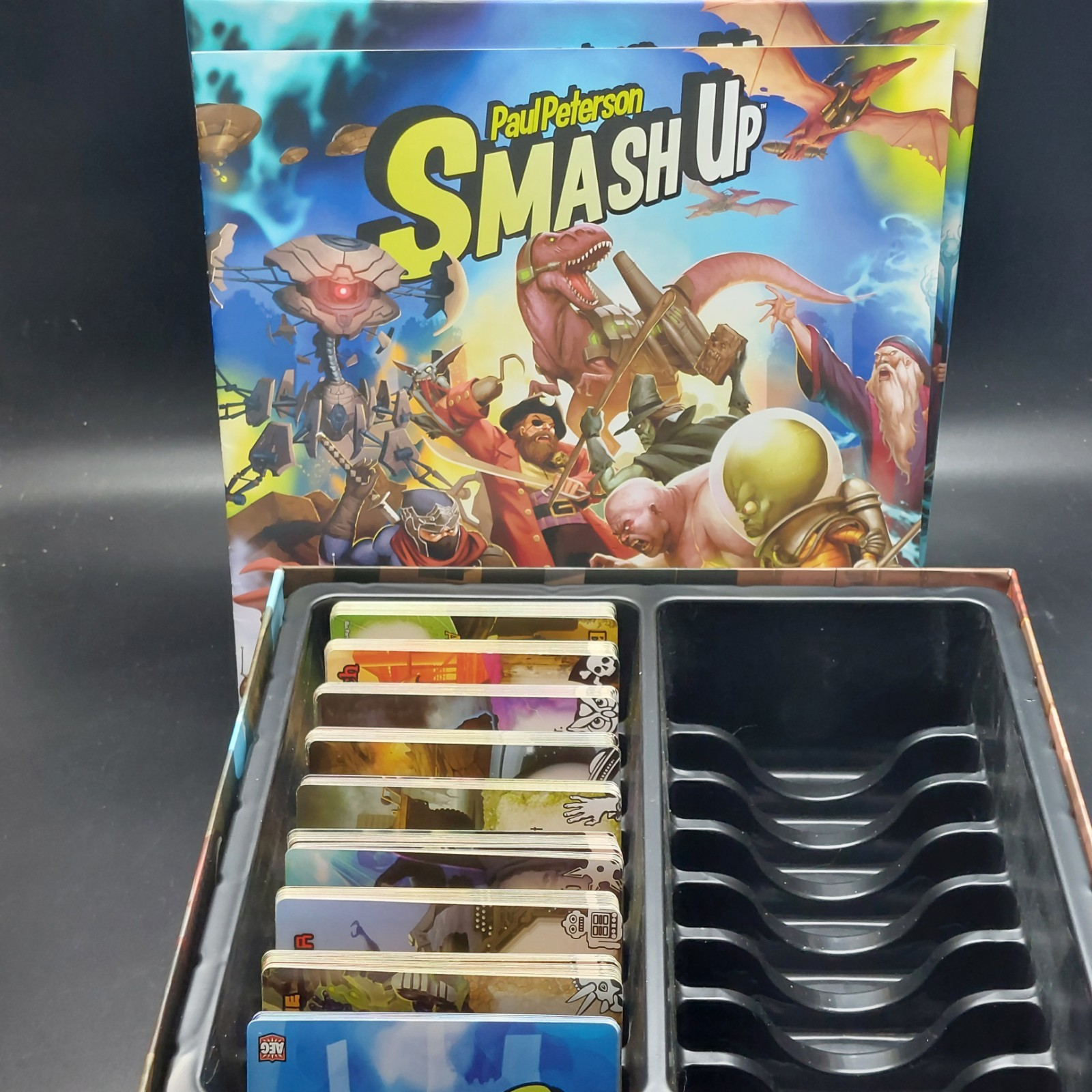 Smash Up Base Shufflebuilding Card Game AEG 5501 Complete 2012 Aliens Zombies