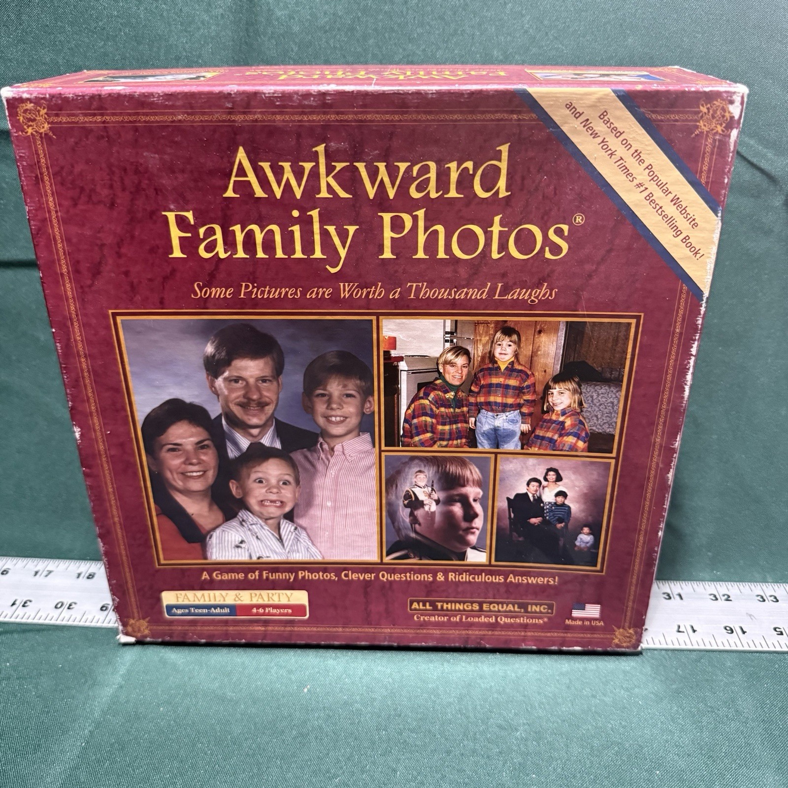 Awkward Family Photos Board Game Teen-Adult 4-6 Players Family and Party
