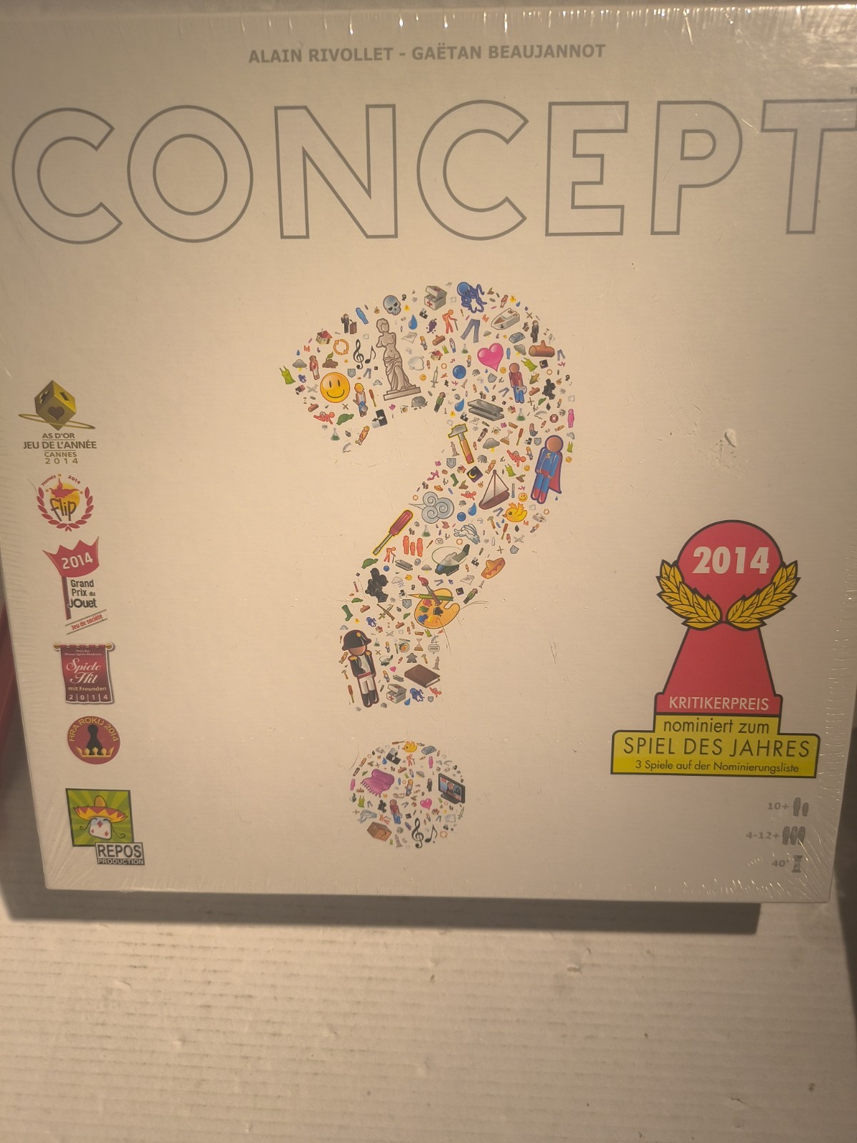 Concept Award-Winning Board Game Ages 10+, Family, Players 4-12+ NEW AND SEALED