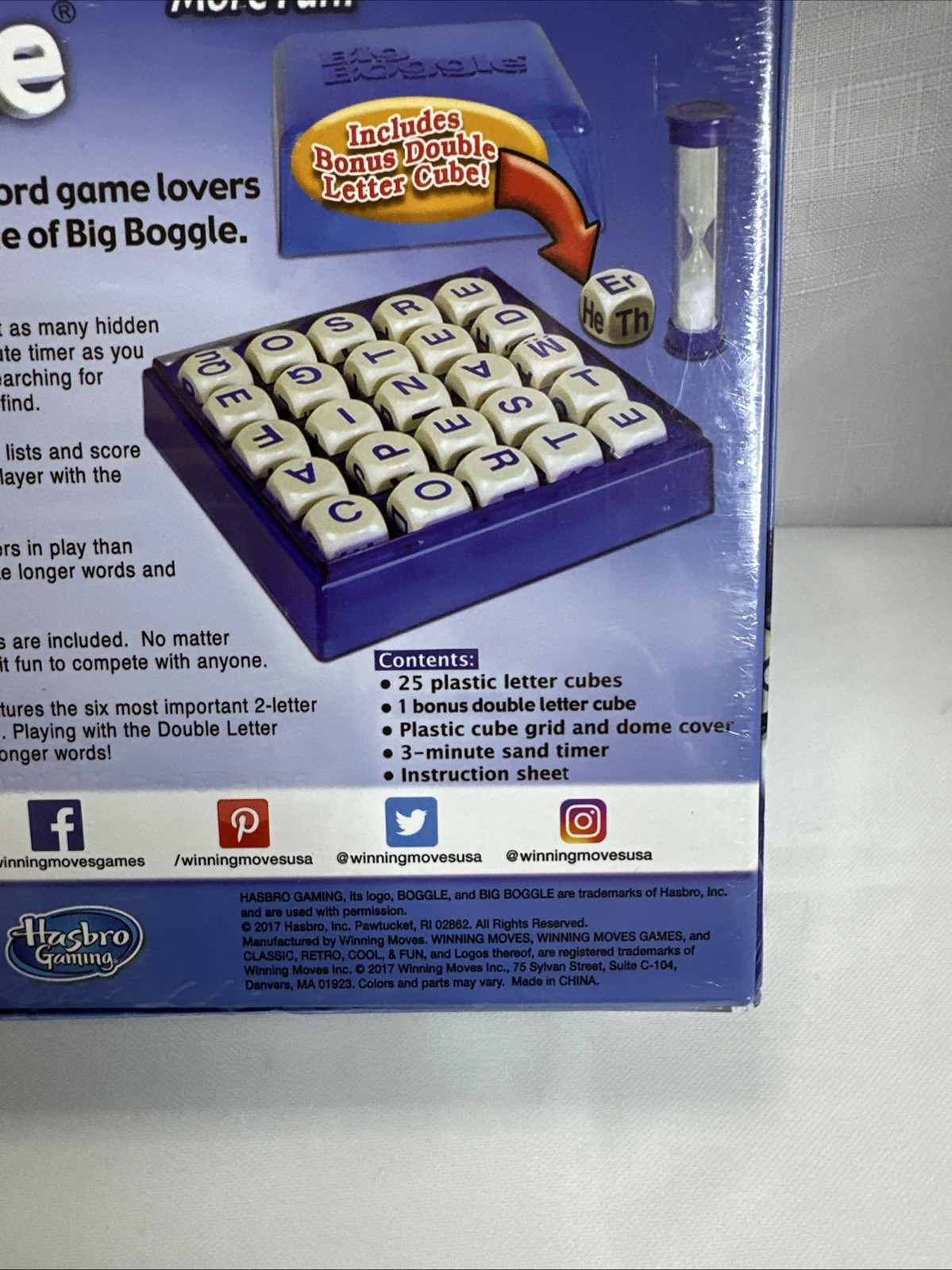 BIG BOGGLE Classic Edition Word Game – Family Game Night Kids 8+ & Adults