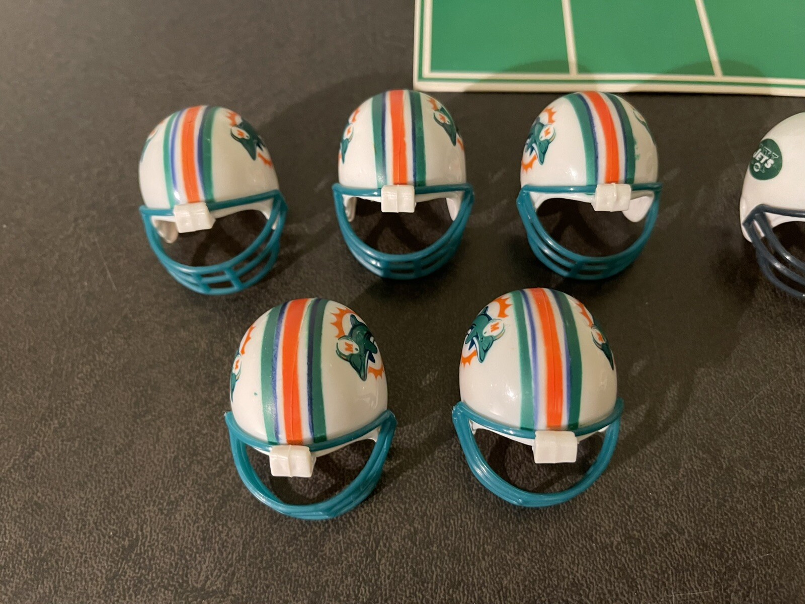 Dolphins vs Jets NFL Tic Tac Toe Game Mini Helmets Vintage Football COMPLETE
