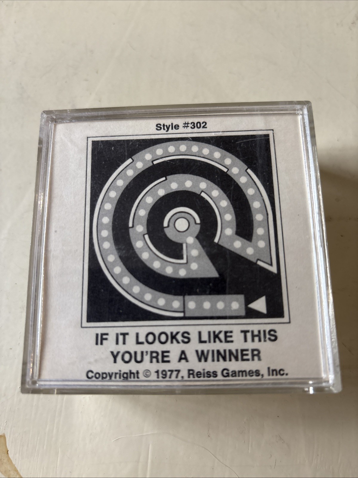 vintage Reiss game # 302 (1977) pre owned ( 2 7/8in x 2 7/8in )