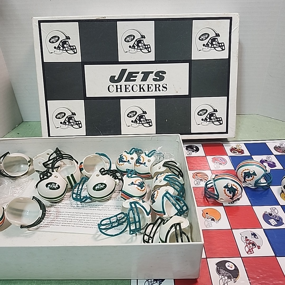 N Y Jets vs Miami Dolphins Checkers 1993 NFL Football – Preowned