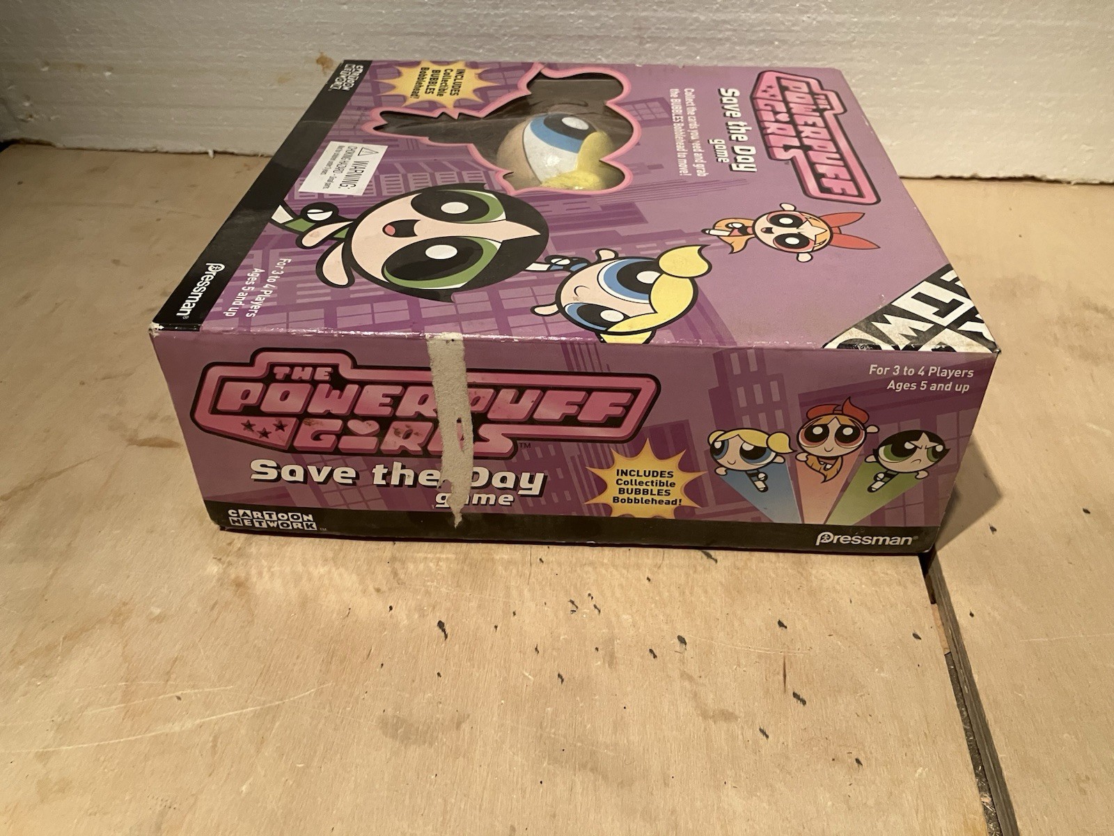 Pressman Cartoon Network Powerpuff Girls SAVE THE DAY GAME BOARD GAME / USED