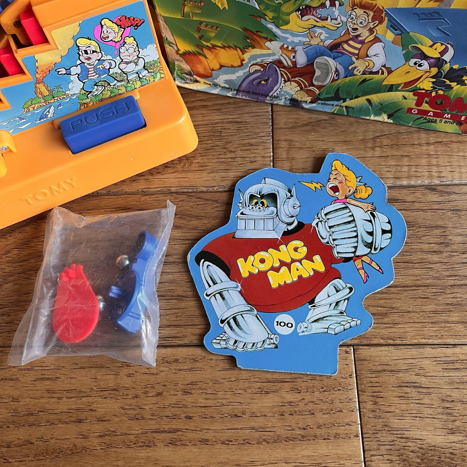 Vintage 1982 Tomy Kongman Game w Box Tested Battery Toy King Kong Marble Maze