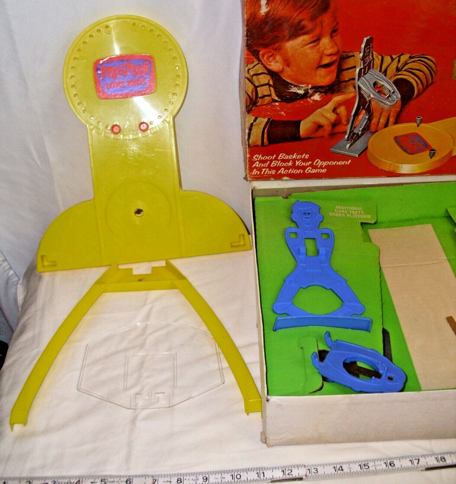 IDEAL SURE SHOT BASKETBALL GAME 1970 BOXED COMPLETE