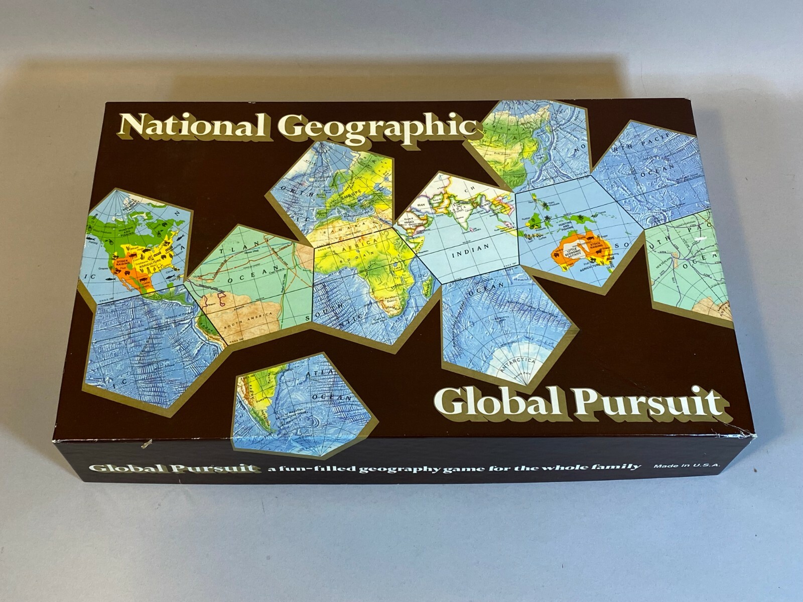National Geographic Global Pursuit Board Game 1987 USA Vintage Old Geography Map
