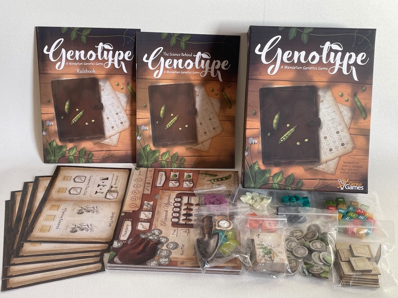 Genotype: A Mendelian Genetics Board Game by Genius games – Mint Condition
