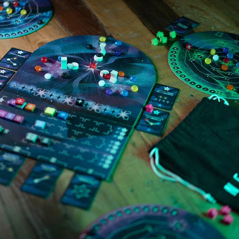 ✨ NIS Nebula Board Game – a Glow-in-the-Dark Abstract Astronomy Strategy