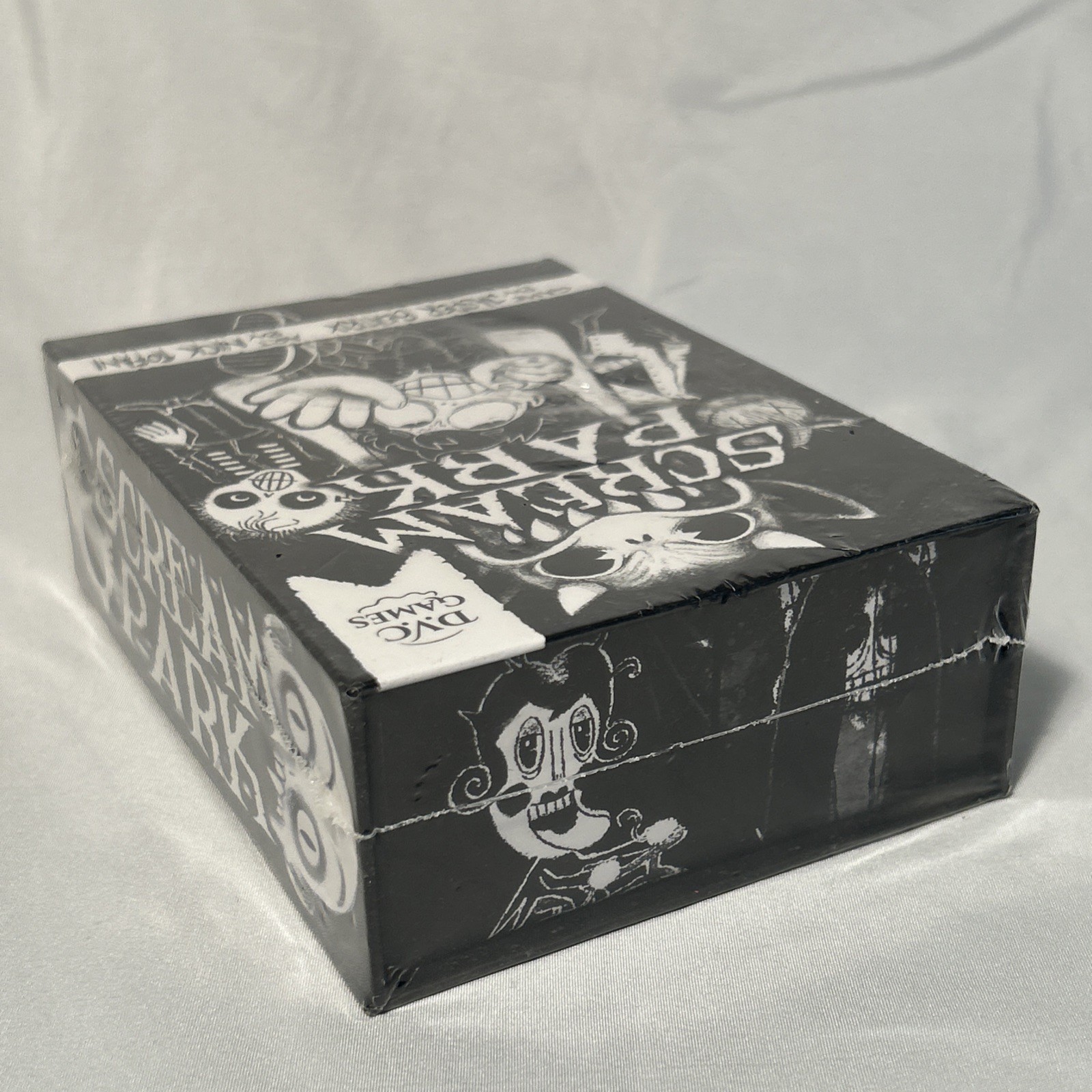 SCREAM PARK by DVC GAMES Board Card Game – Haunted House Builder – RARE