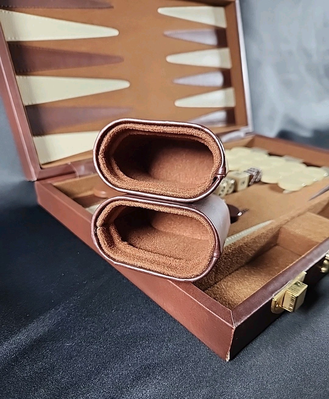 Vintage Backgammon Set Travel Case Leatherette Complete w Dice Cups 1950s 60s