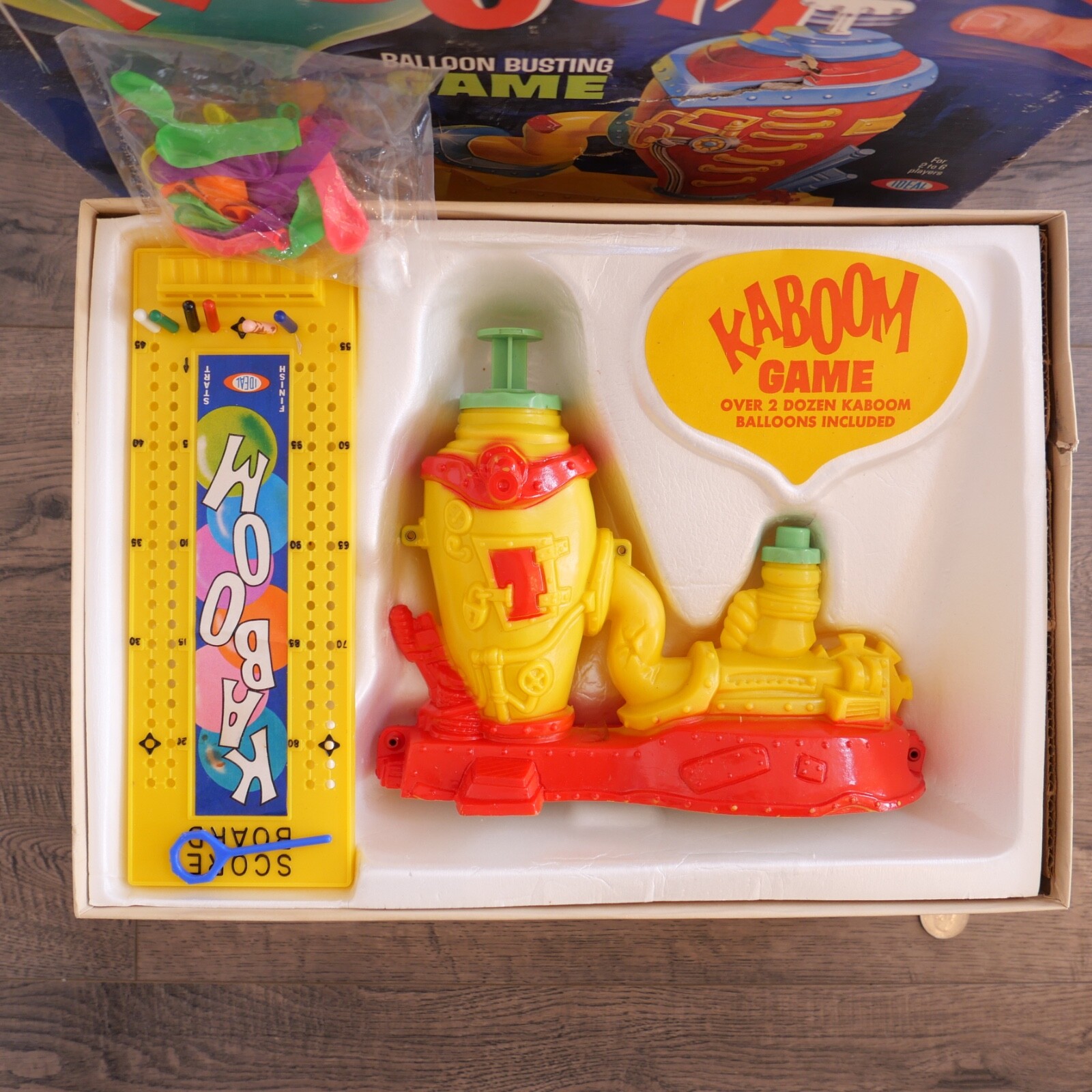 VINTAGE!!! 1965 Ideal KABOOM BALLOON BUSTING GAME