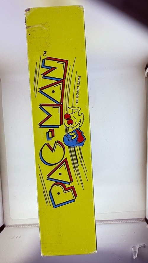 PAC-MAN The Board Game Buffalo Games Retro Arcade Classic Complete 2018