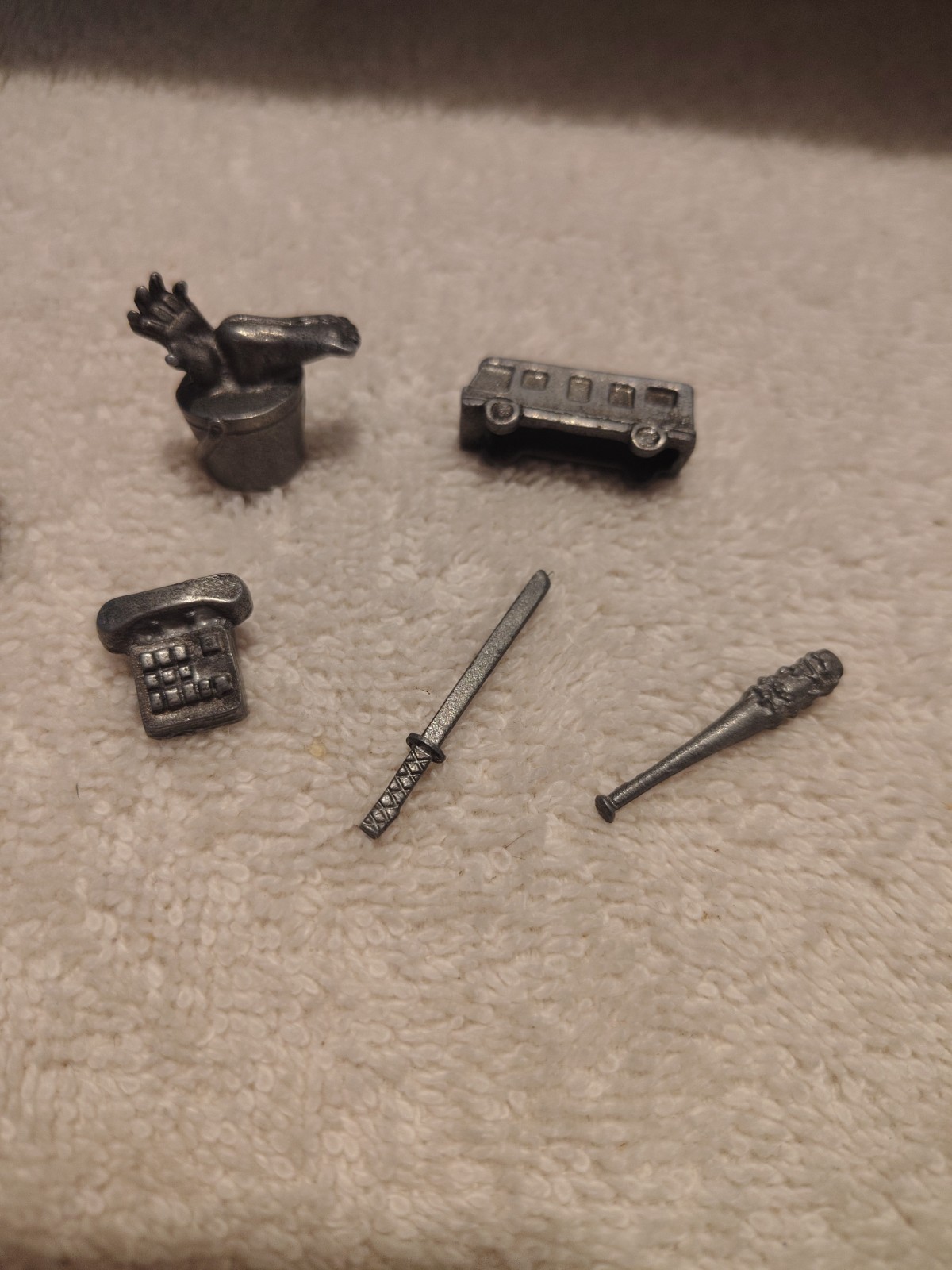 2013 Monopoly ~ Walking Dead Survival Edition ~ Replacement Parts ~ 6 x Tokens