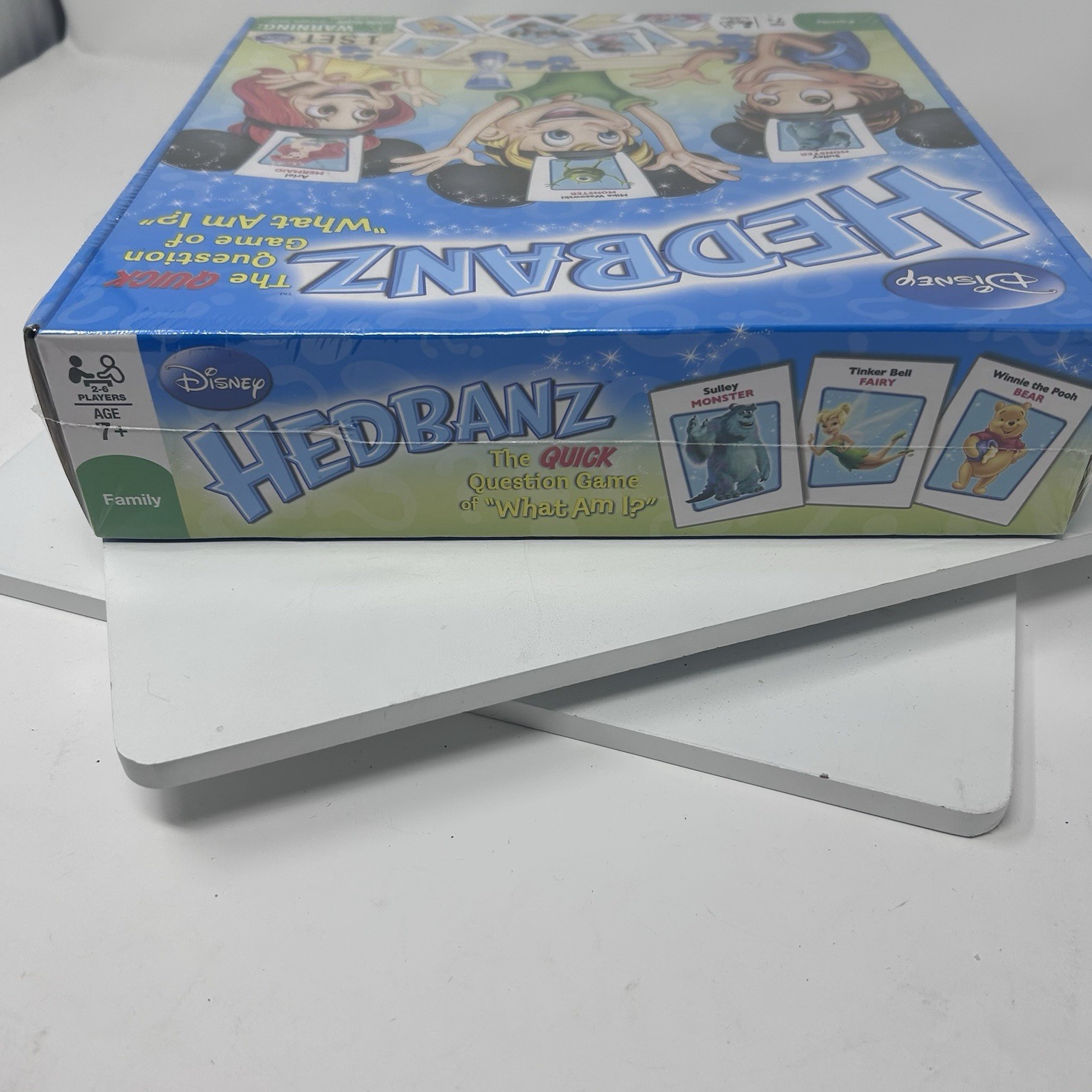 New Disney Hedbanz Game (2-6 Players) The Quick Question Game Of “ What Am I”