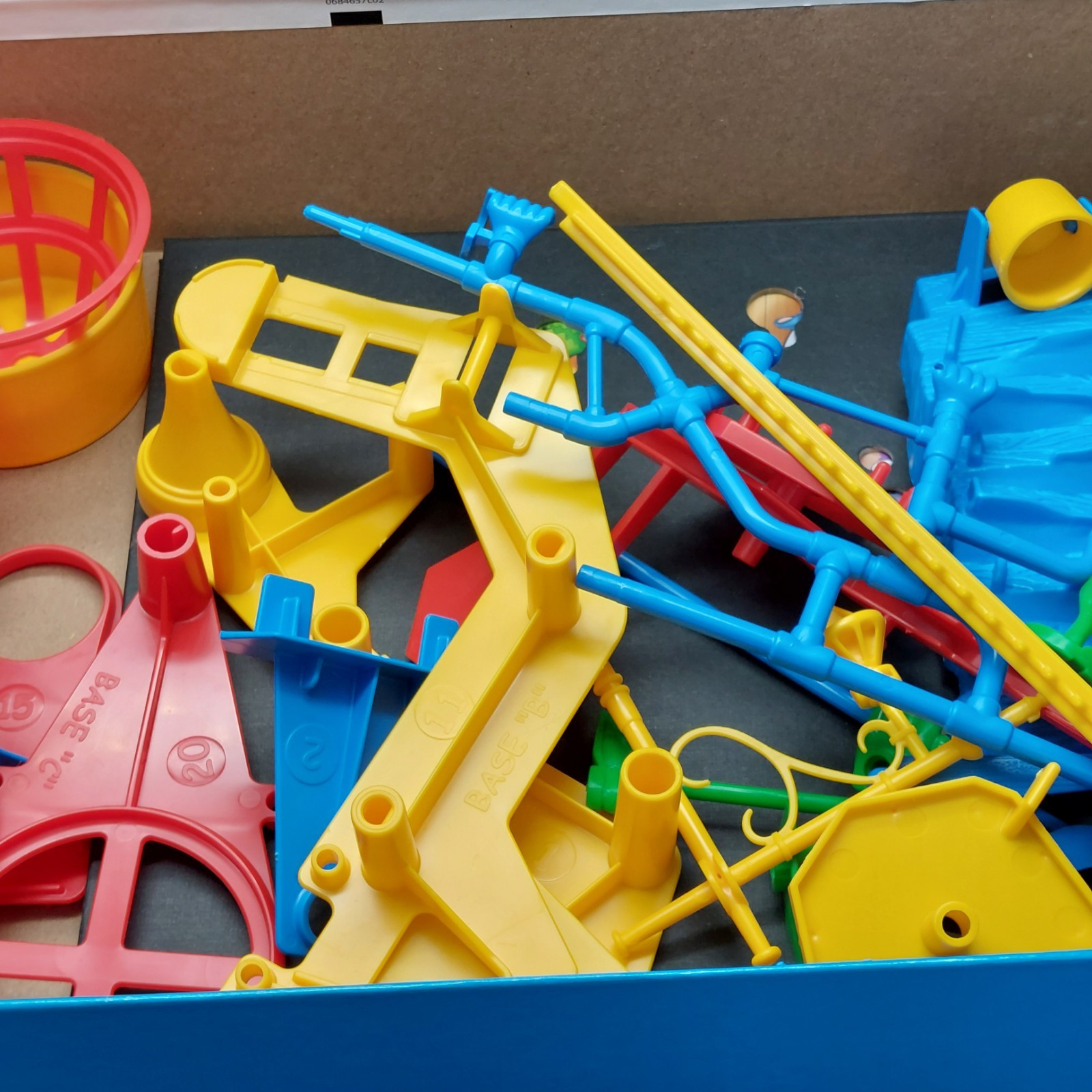 Vintage Mouse Trap COMPLETE Milton Bradley Classic Board Game Kids Family 2005