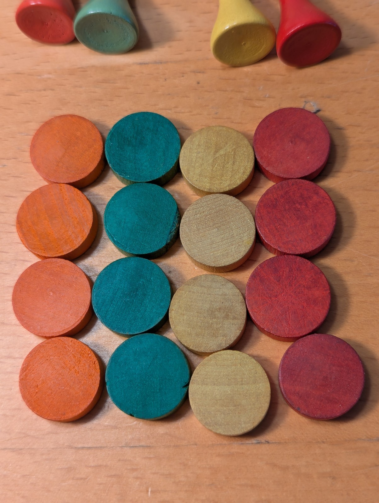 Parts – 1956 Game Of The States No 4920A – 4 pegs and 16 tokens