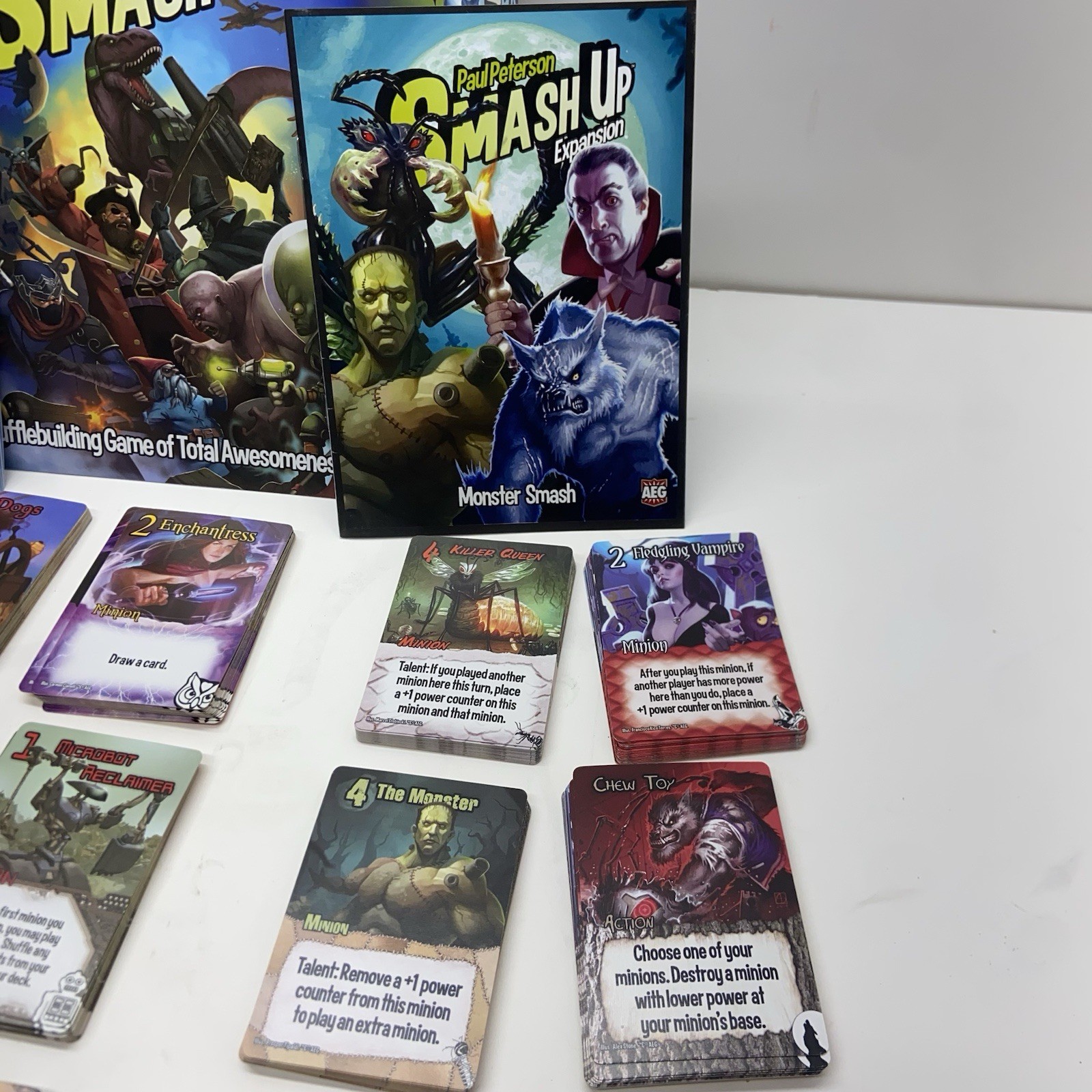 Smash Up Card Game With 2 Expansions Awesome Level 9000 And Monster Smash