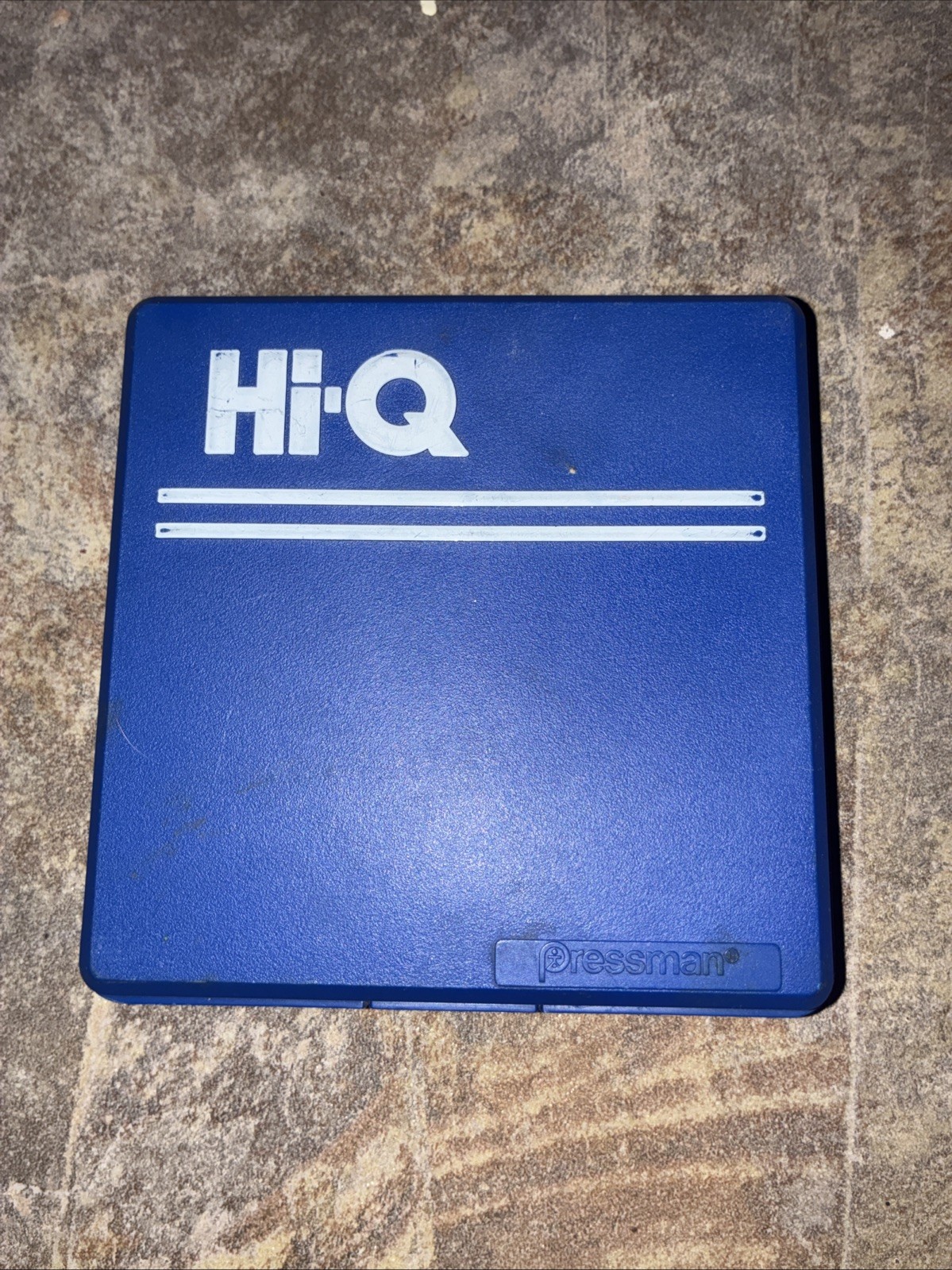 Vintage Hi-Q Solitaire Peg Game with Travel Case Complete 1998