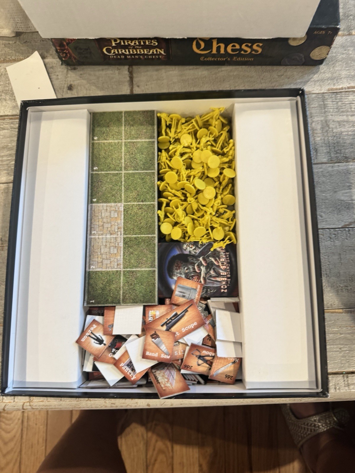 Twilight Creations Boardgame Zombie Survival