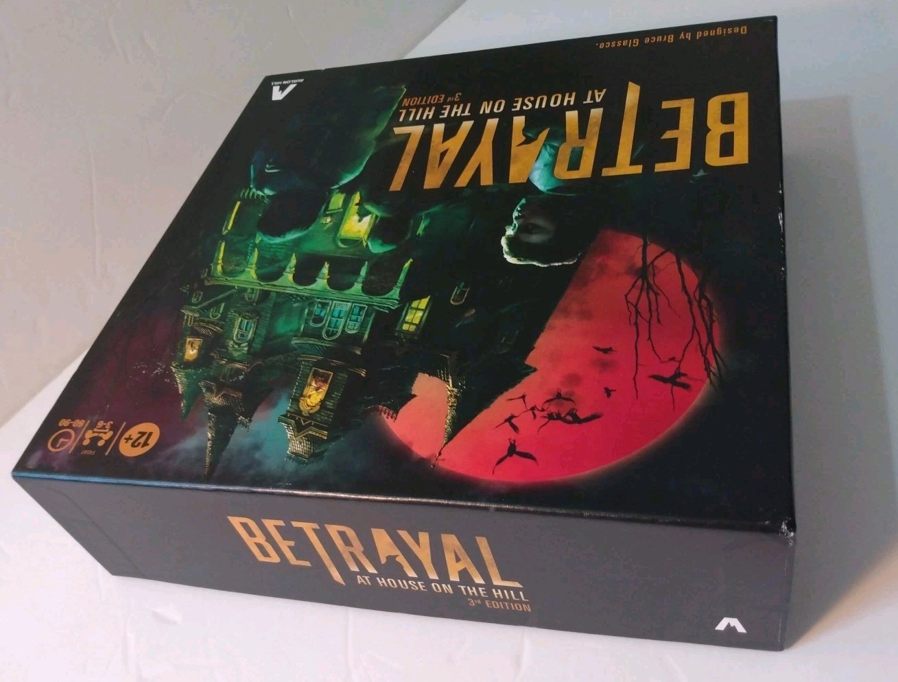 Avalon Hill Betrayal at House on the Hill 3rd Edition COMPLETE NICE