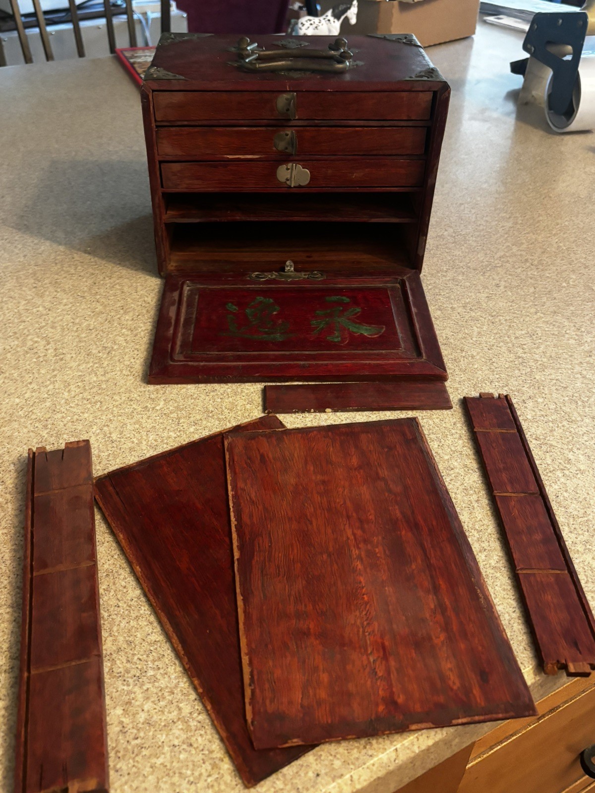 Vintage Mah jong Bamboo & Bone Dovetail 150 tiles See Pics has case