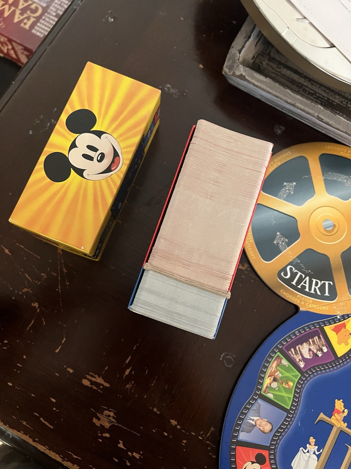 The Wonderful World of Disney Trivia Board Game Complete 1997 Metal Tin Case VTG