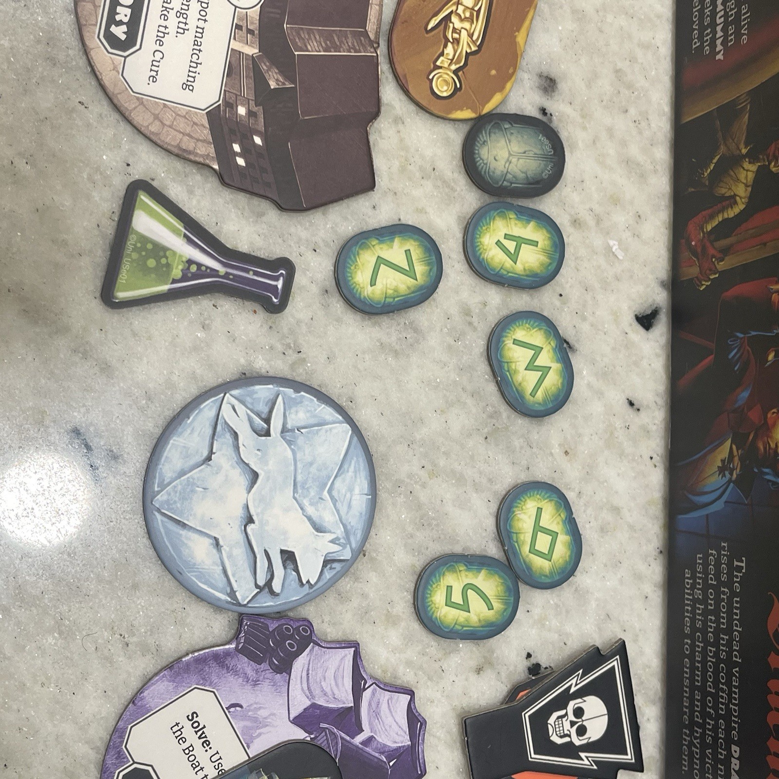 Ravensburger 60001836 Horrified Universal Monsters Board Game – Complete