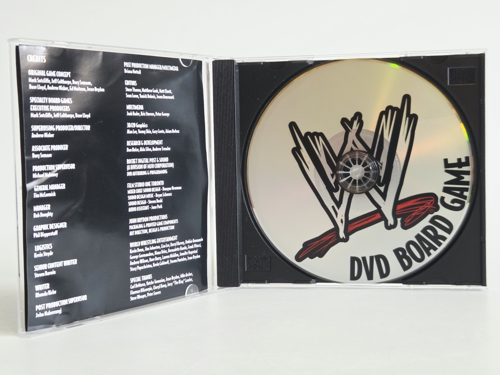 WWE World Wrestling DVD Board Game Raw Smackdown 2005 – Excellent & Complete!