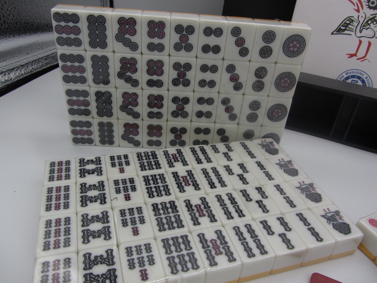 Yellow Mountain Imports Japanese Riichi Mahjong Set Yellow / White Brand New!!!