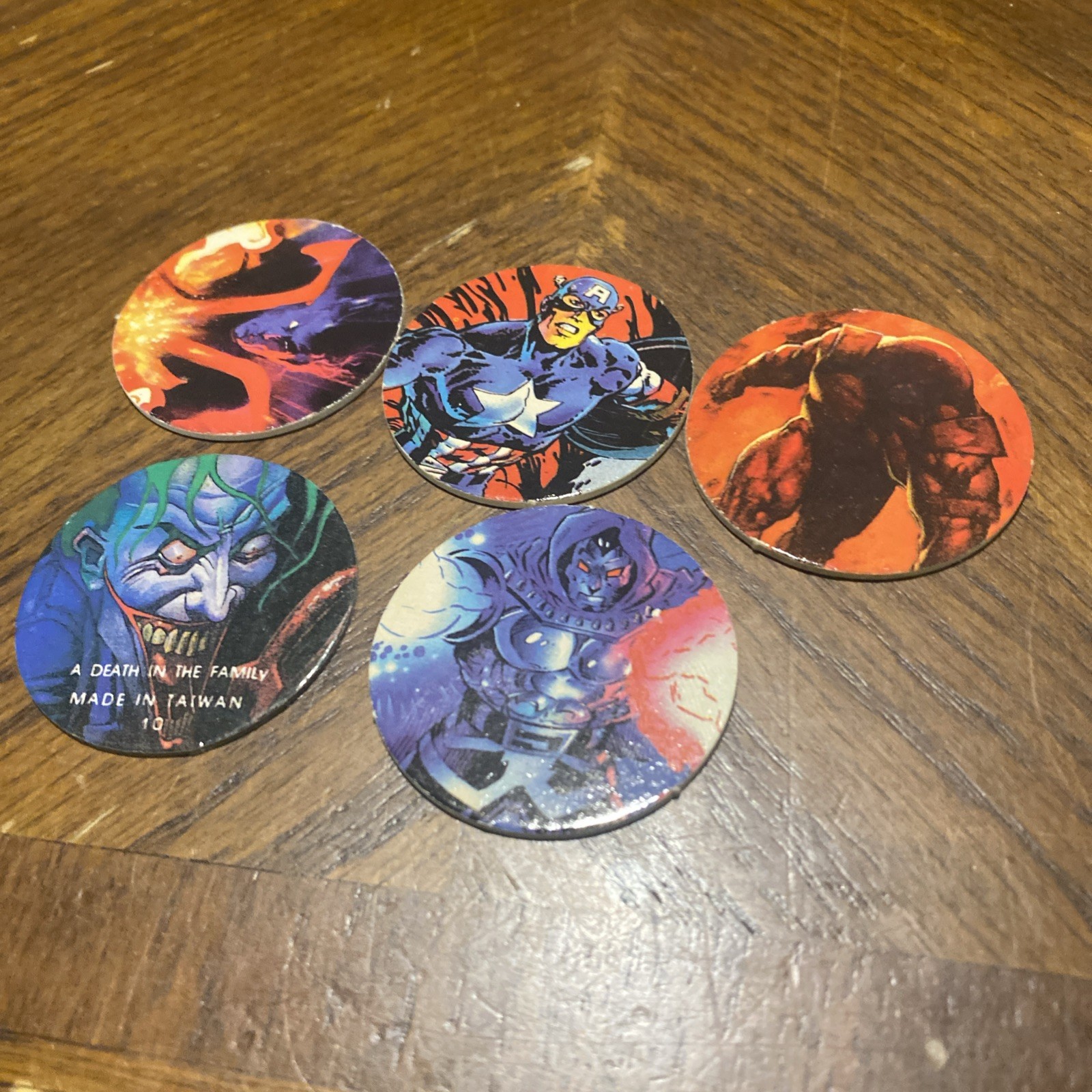 VTG 1990s Comic Book POGs / Milk Caps 28 Marvel & DC – Venom, Wolverine Magneto