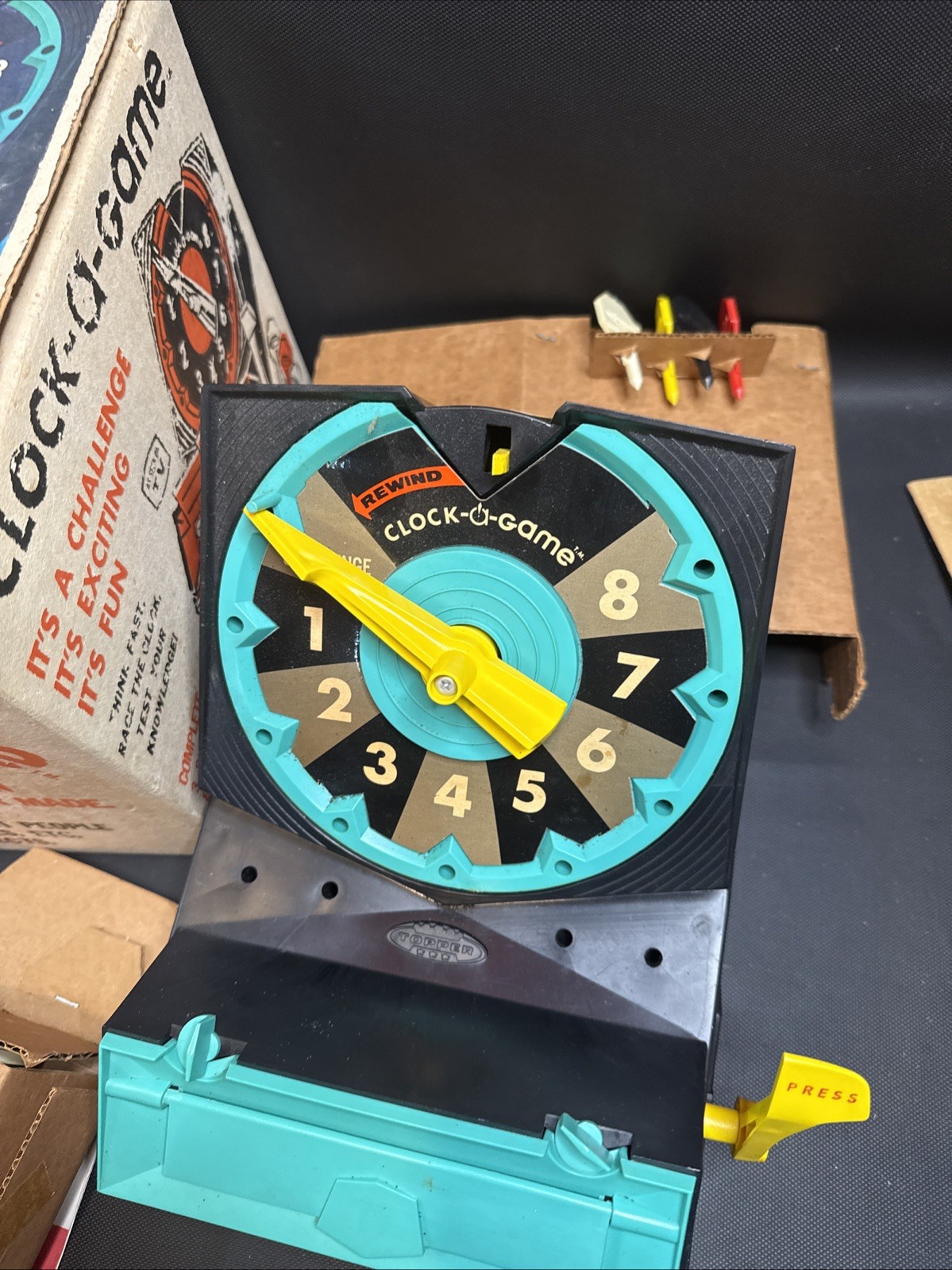 Topper Toys Clock-A-Game Trivia Vintage In Box Working Complete