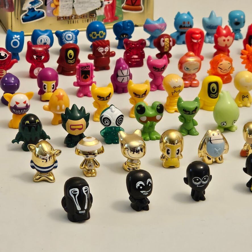 LOT OF 71 Gogo’s Crazy Bones Series 2 3 4 Advanced Gold Limited Edition Clear