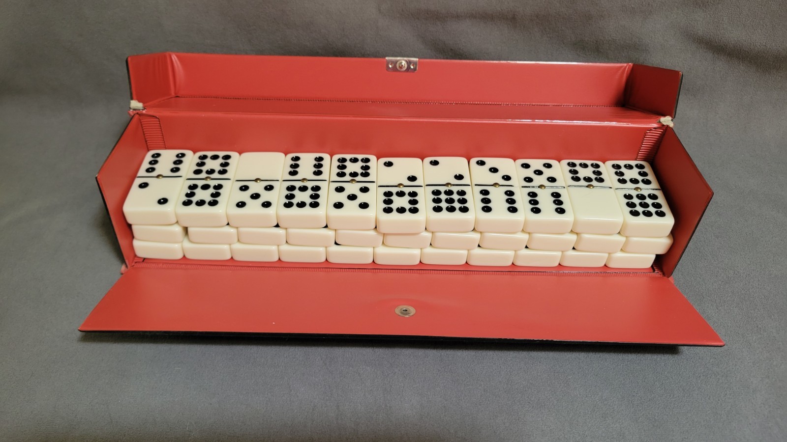 Double Nine Dominoes Ivory Color Tiles Slim Travel Case
