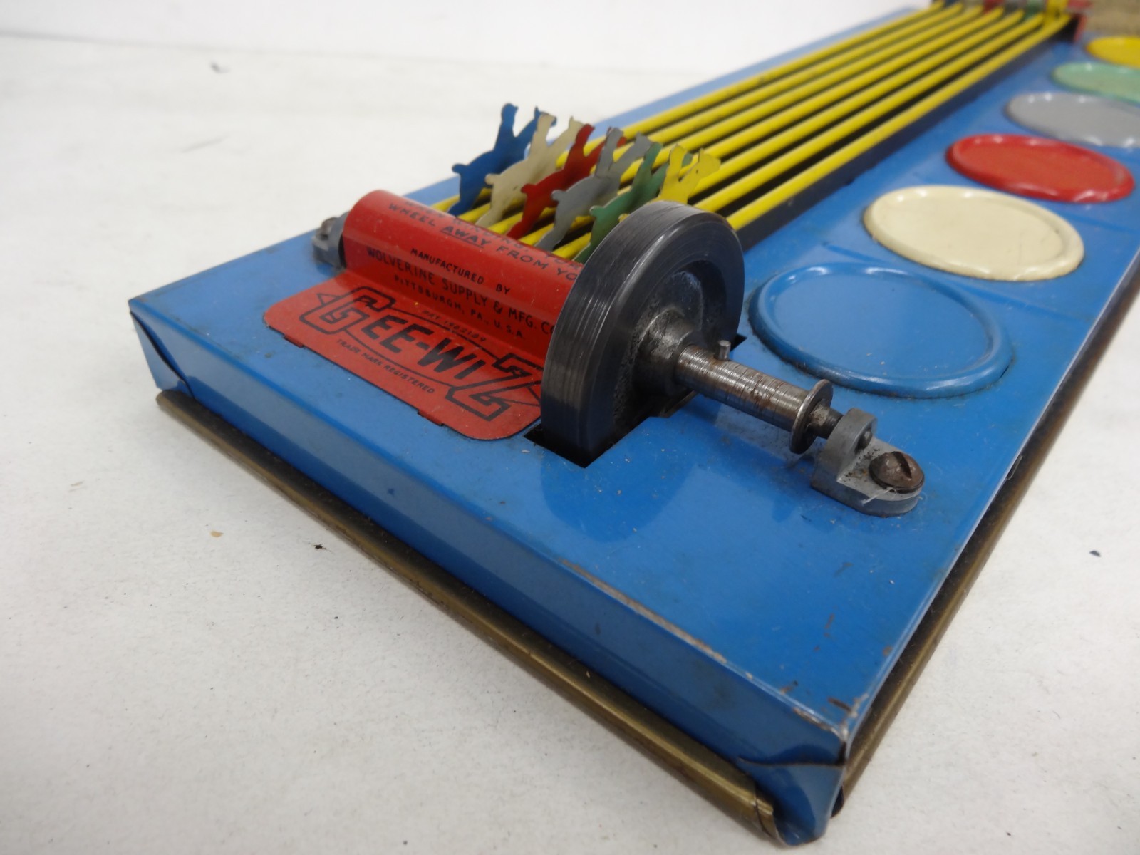 Gee-Wiz No. 40 vintage Horse Racing game Wolverine – working game