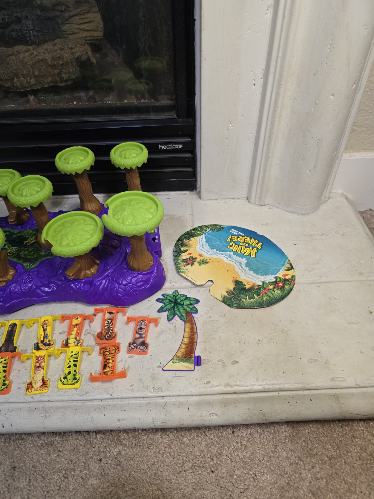 Hang In There by Hasbro Electronic – Vintage Jungle Race Board Game Not Complete