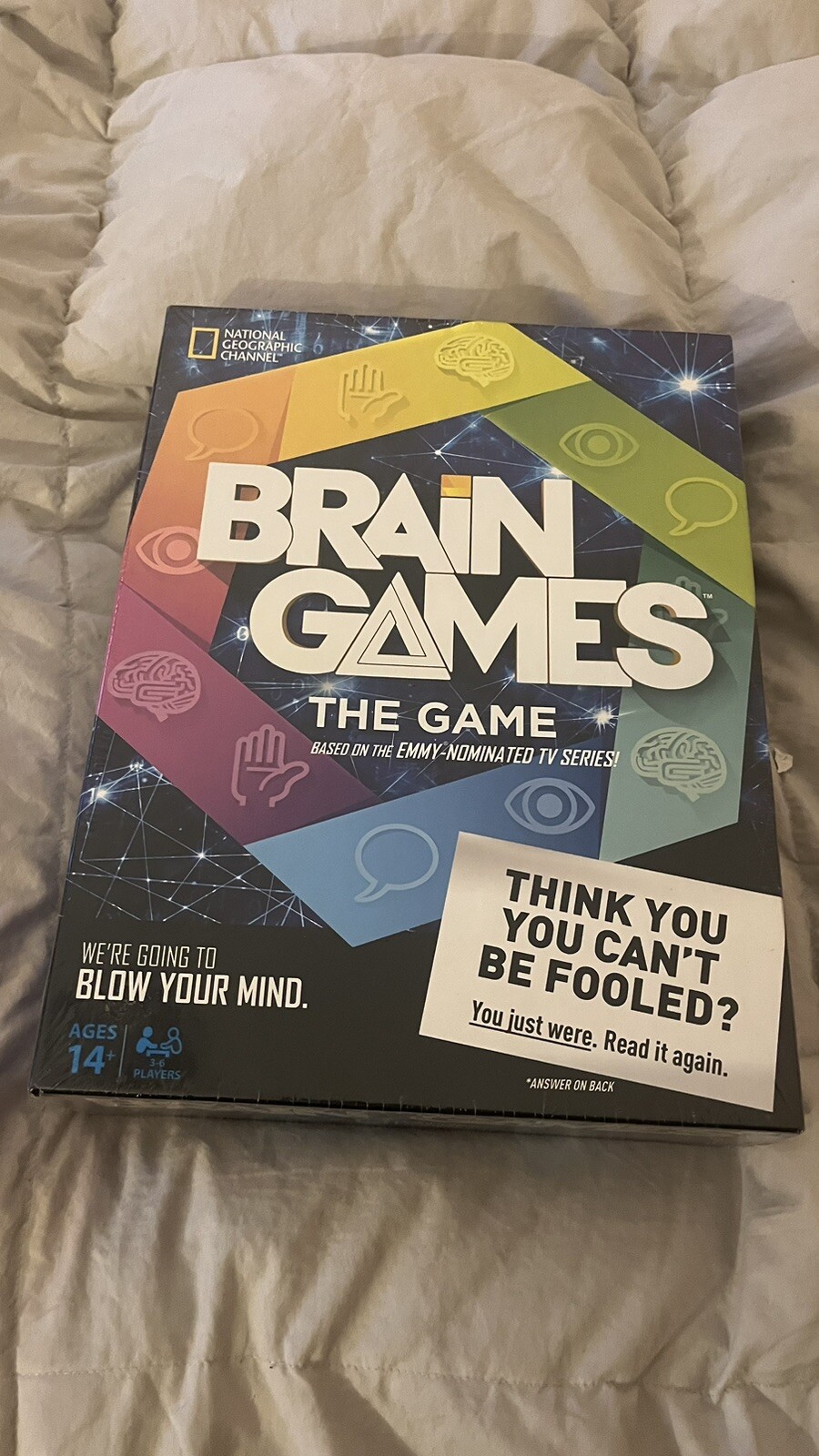 National Geographic Brain Games Board Game 192 Challenge Cards Ages 14+