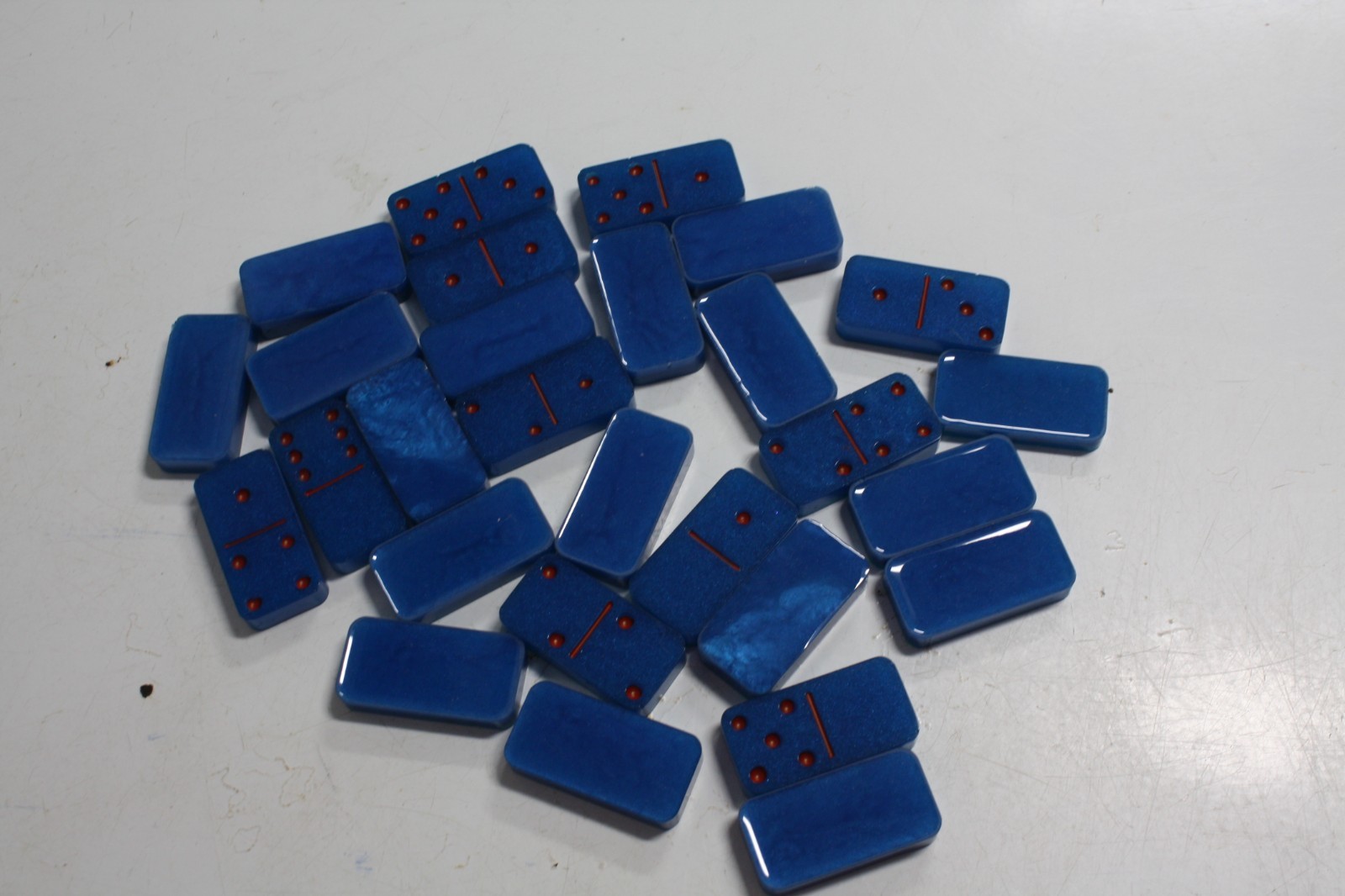 Handmade Resin Domino Set – Blue Red Dominoes