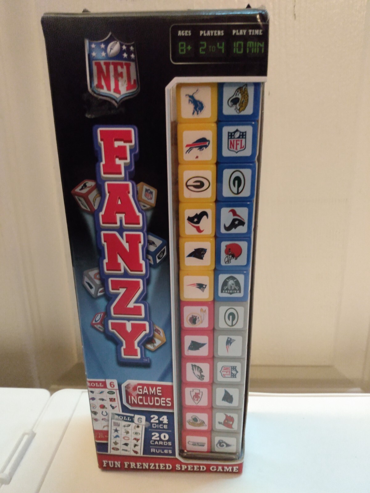 NFL Fanzy Officially Licensed Football Dice Game MasterPieces 2018 Complete EUC
