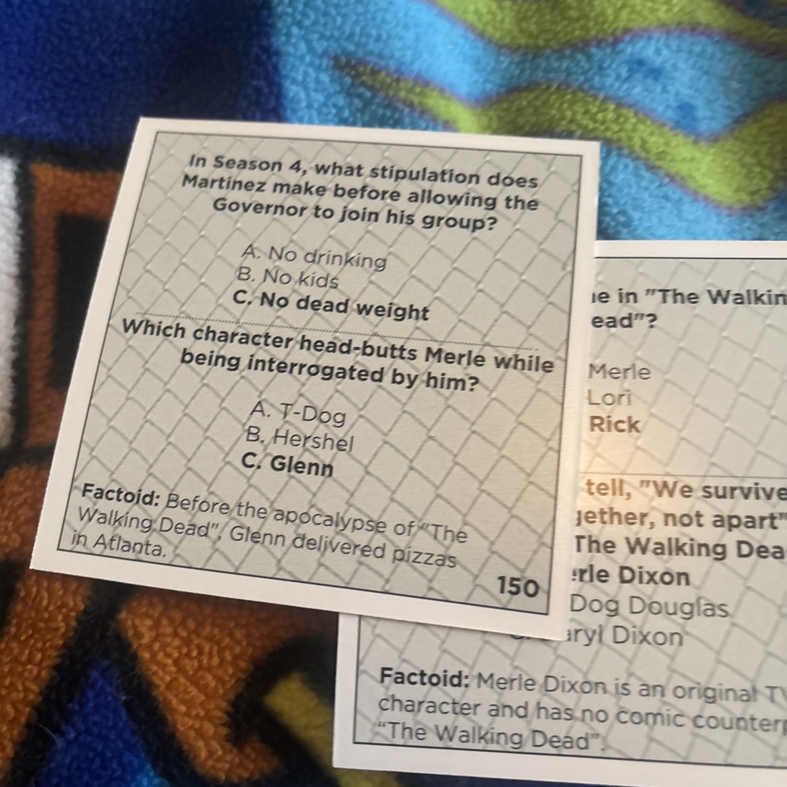 AMC: The Walking Dead ‘Trivia Board Game’ 2014 great condition – COMPLETE!